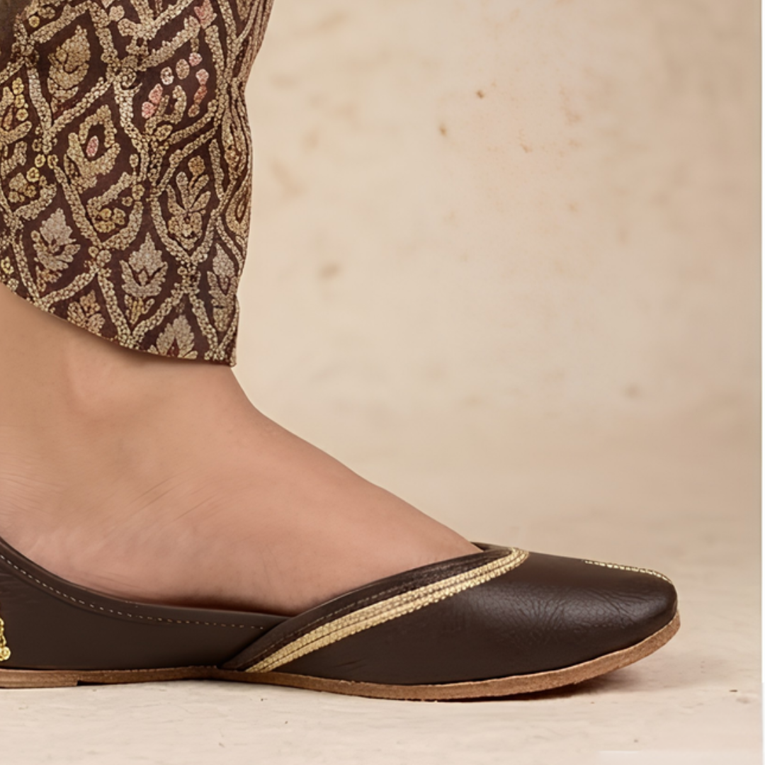 Handcrafted Leather Juttis with Embroidery