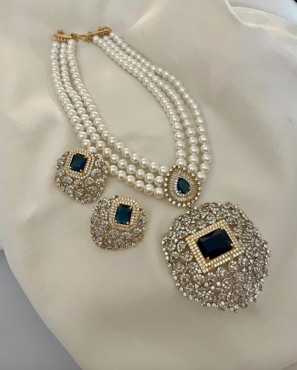 Sapphire Blue AD & Pearl Necklace Set