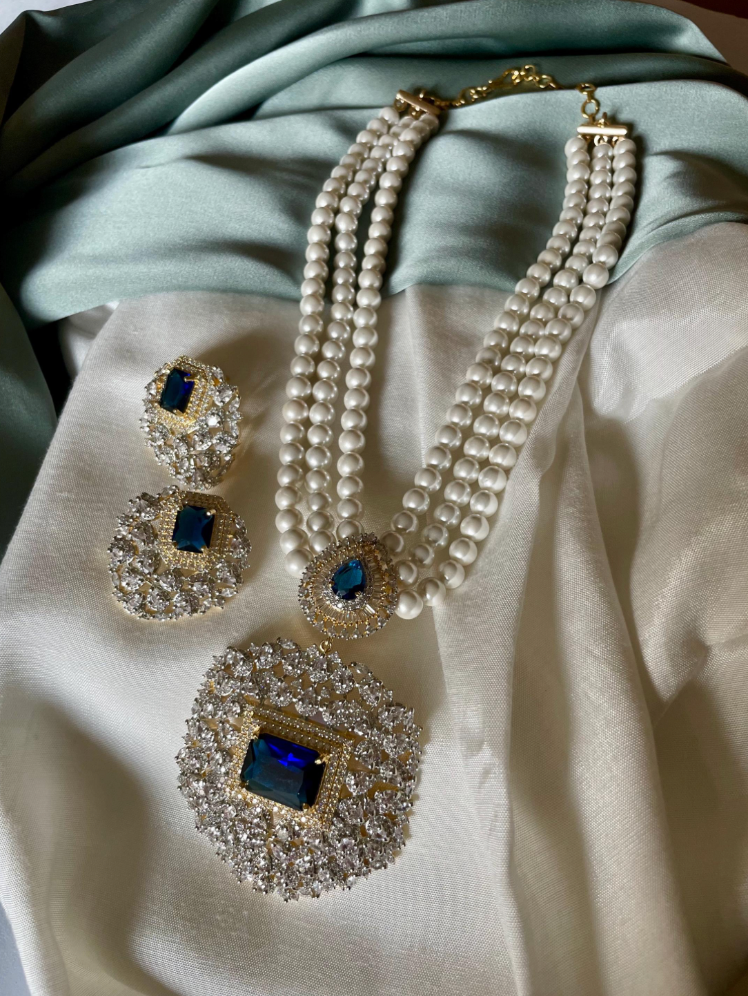 Sapphire Blue AD & Pearl Necklace Set