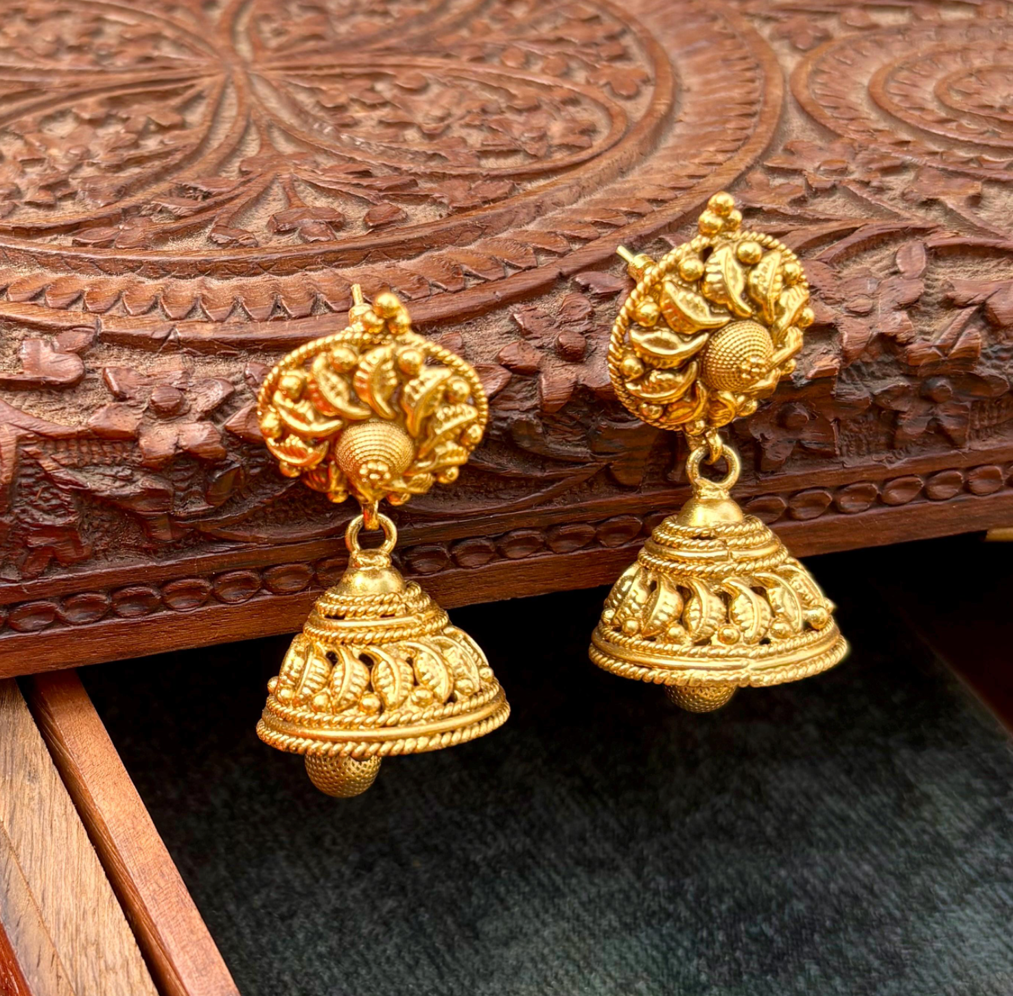 Gold Temple Jewelry Set