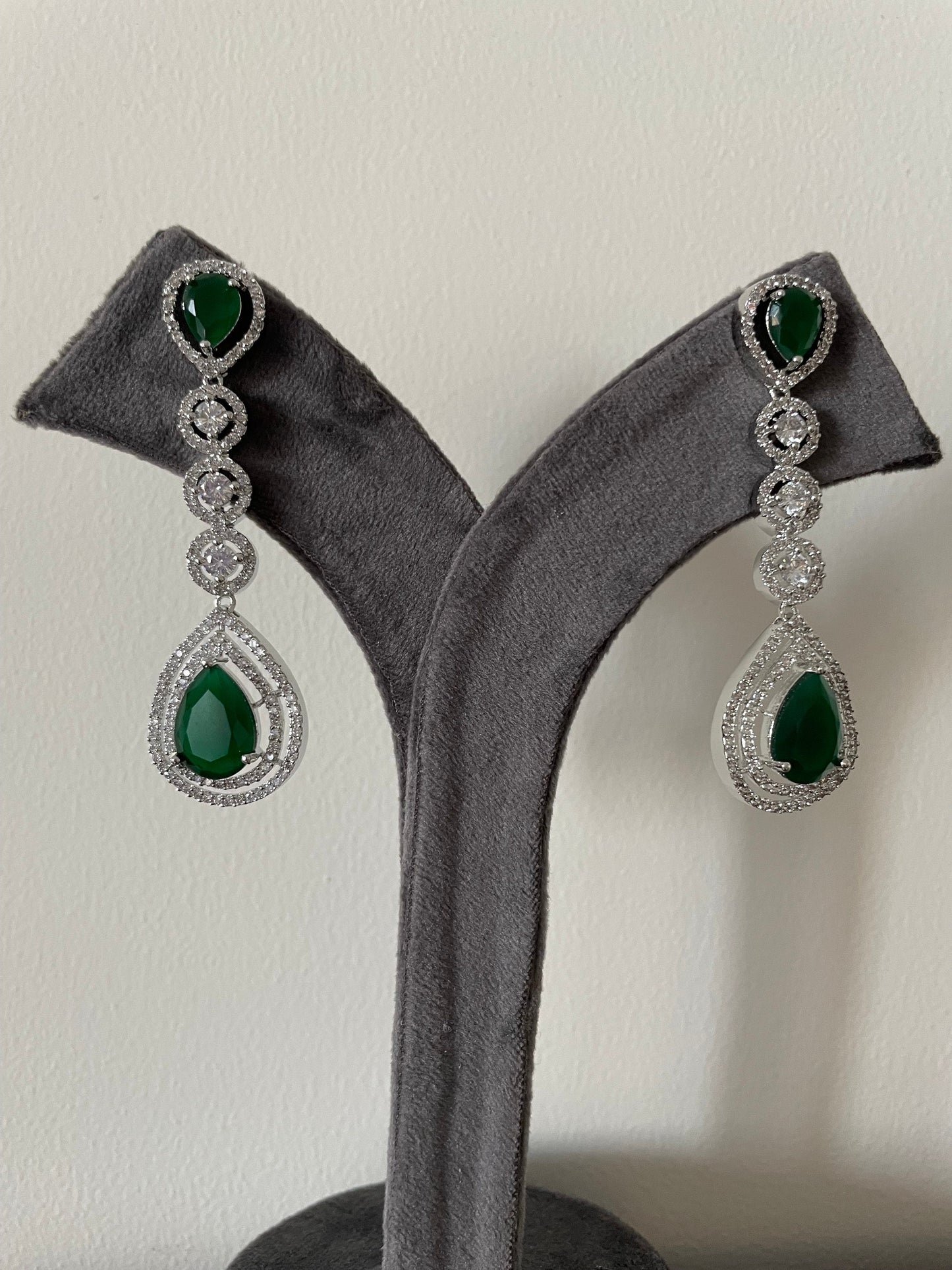 Emerald Green Faux Diamond Necklace Set