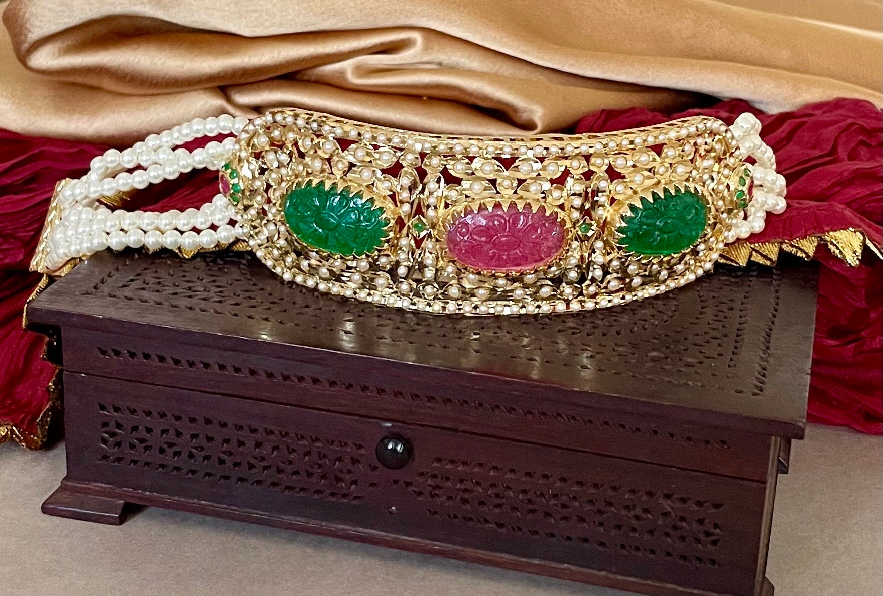 Pink and Green Jadau Choker Necklace Set