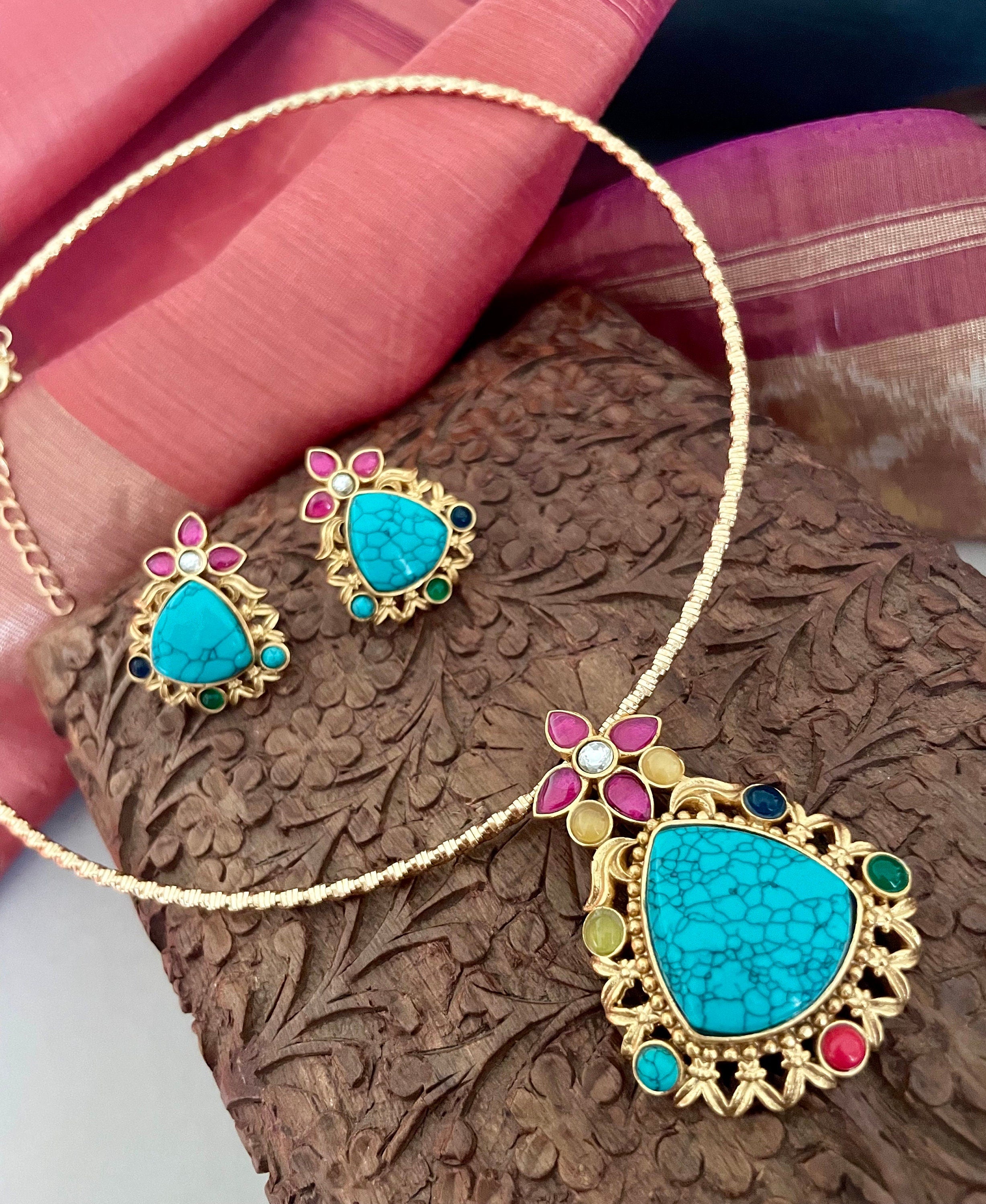 Turquoise Blue Necklace Set