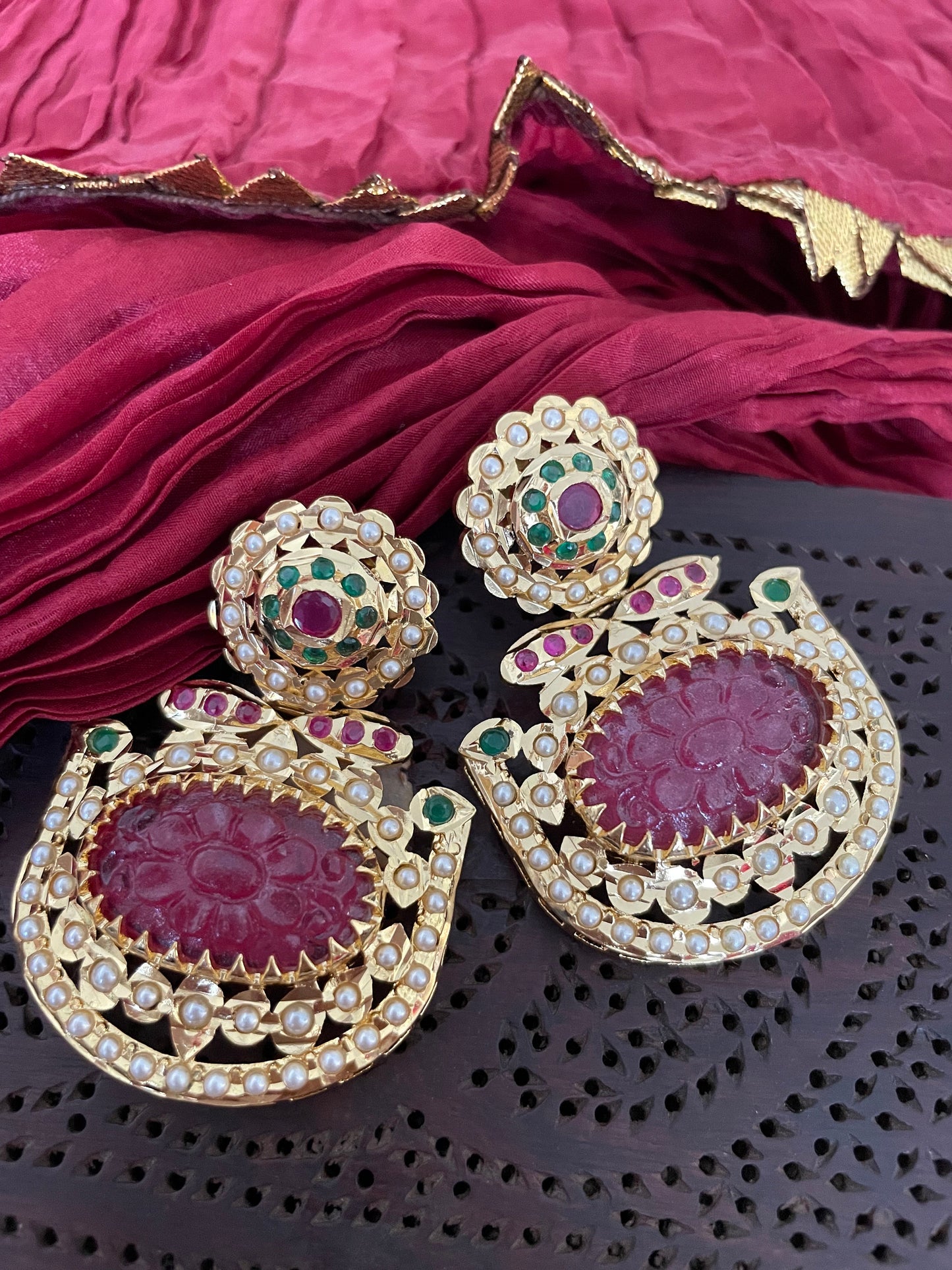 Pink and Green Jadau Choker Necklace Set