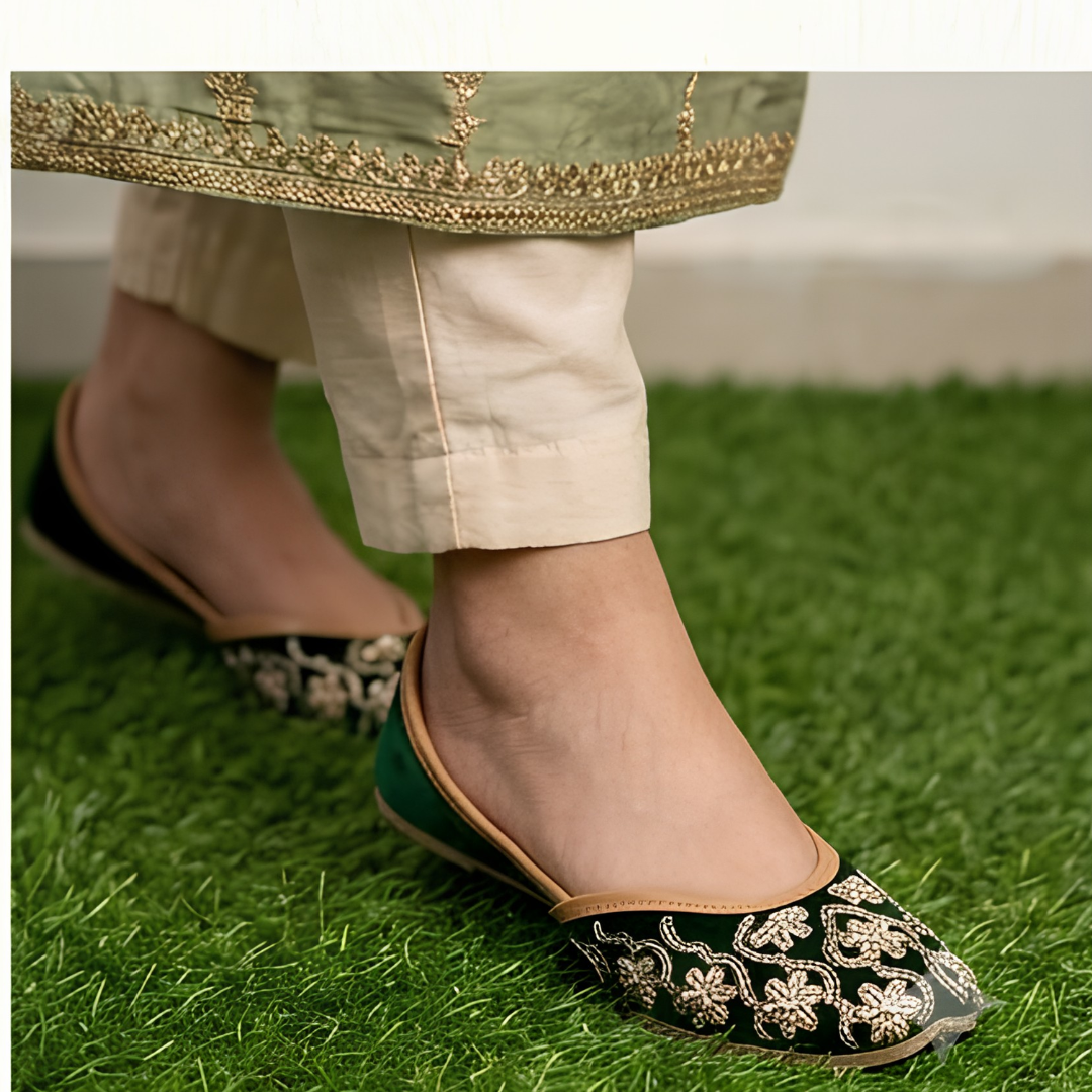 Handcrafted Leather Juttis with Embroidery