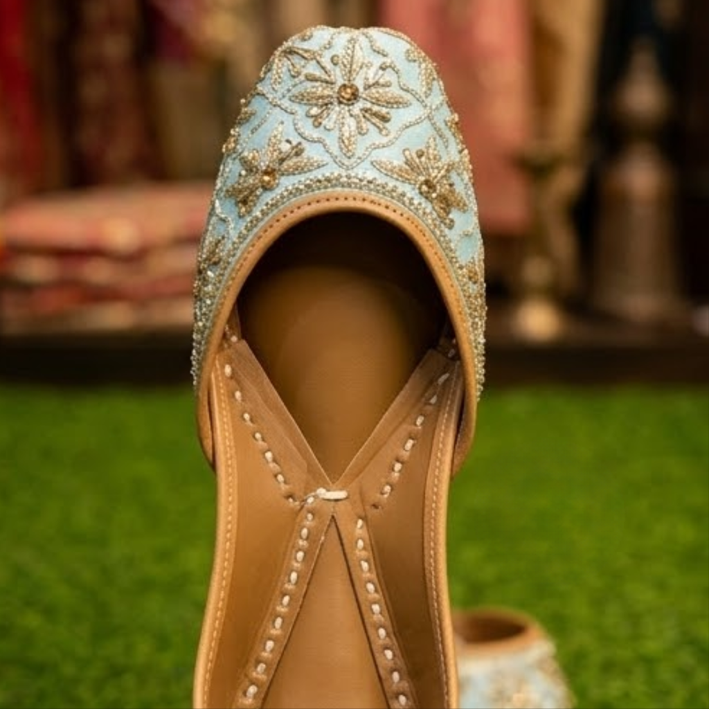 Light Blue Embroidered Jutti (Aasmani)