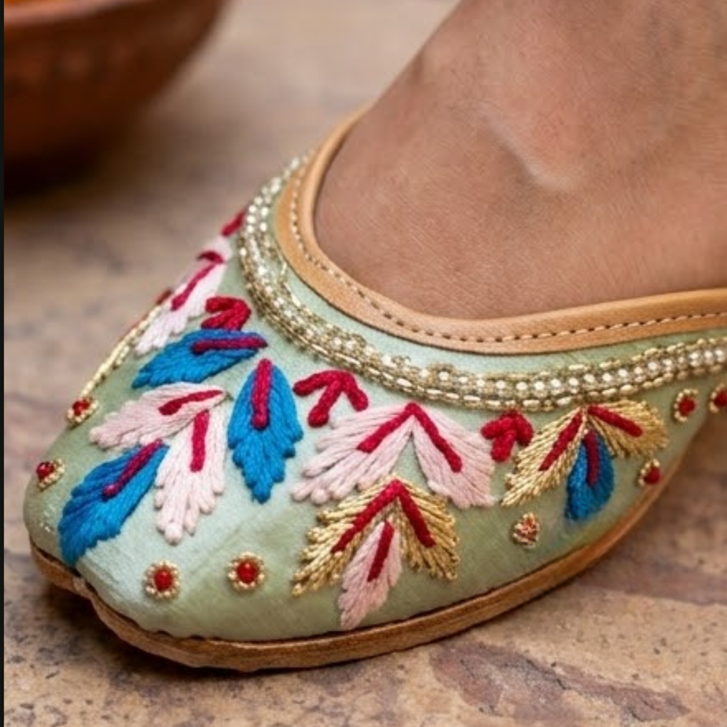 Green Embroidered Jutti (Atrangi)