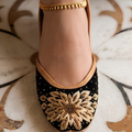 Black Emboridered Jutti (Phoolwaali)