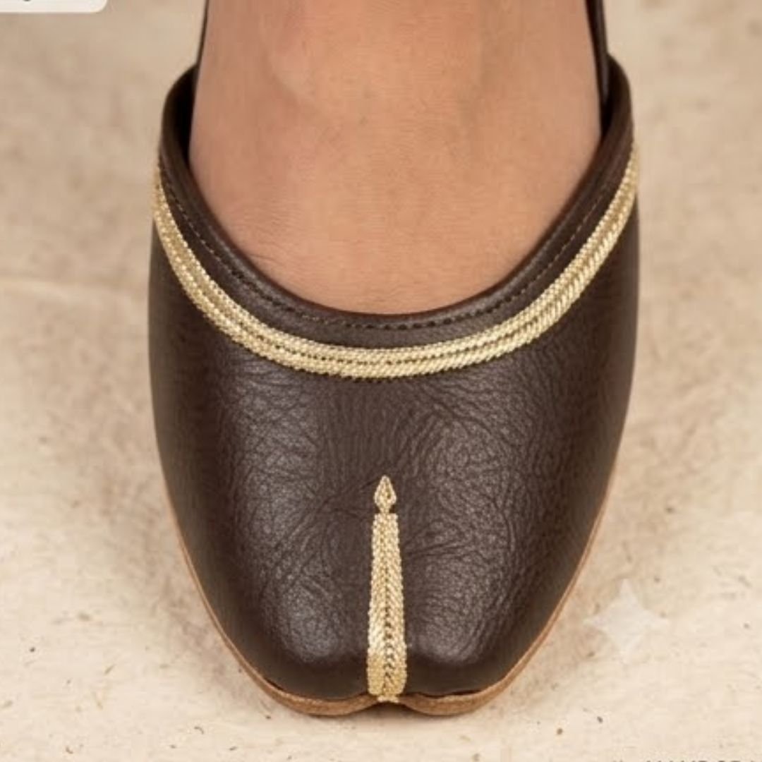 Handcrafted Leather Juttis with Embroidery