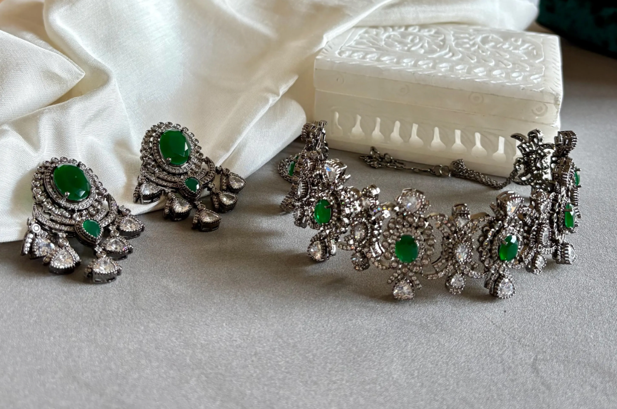 Green Victorian Quartz Choker Jewellery Set