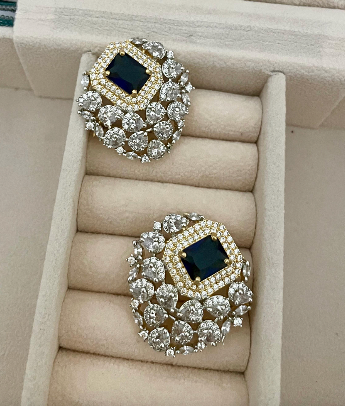 Sapphire Blue AD & Pearl Necklace Set