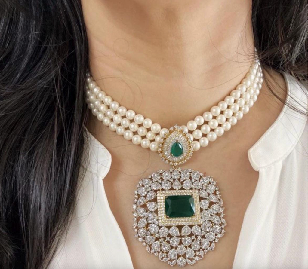 Emerald Green AD & Pearl Necklace Set