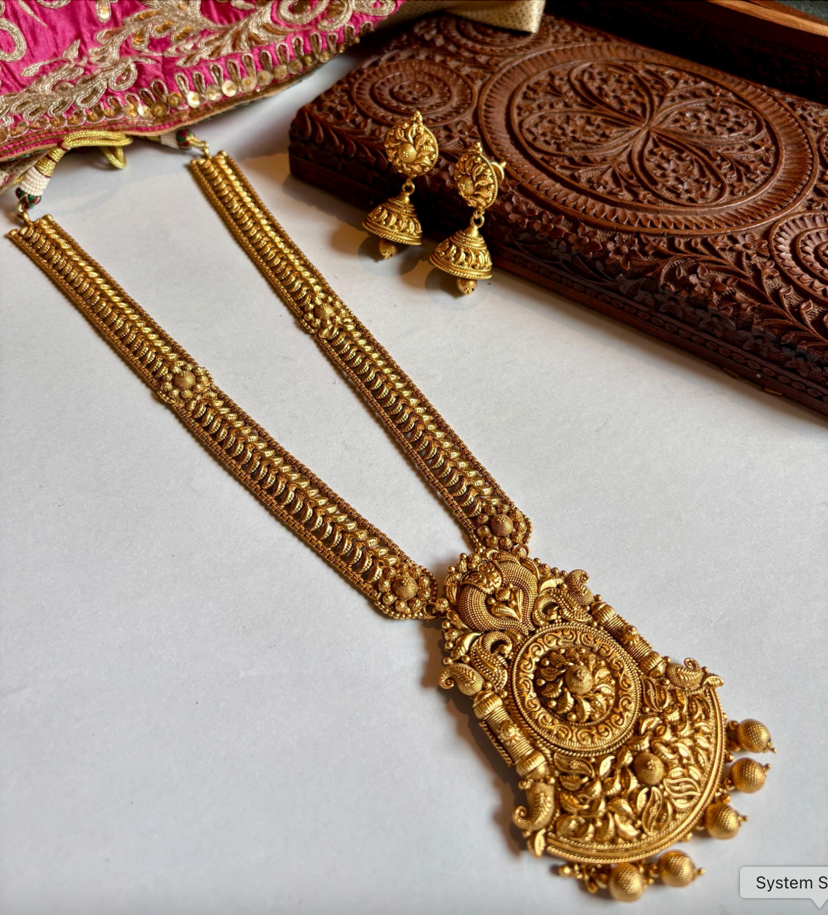 Gold Temple Jewelry Set