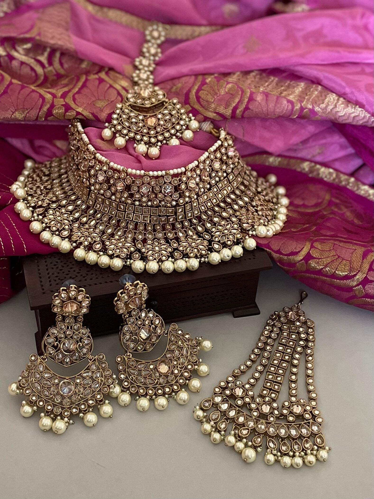 Gold Choker Bridal Necklace Set