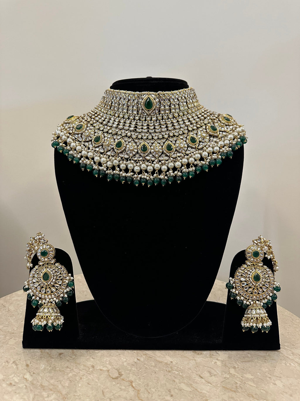 Emerald Green Kundan Bridal Necklace Set