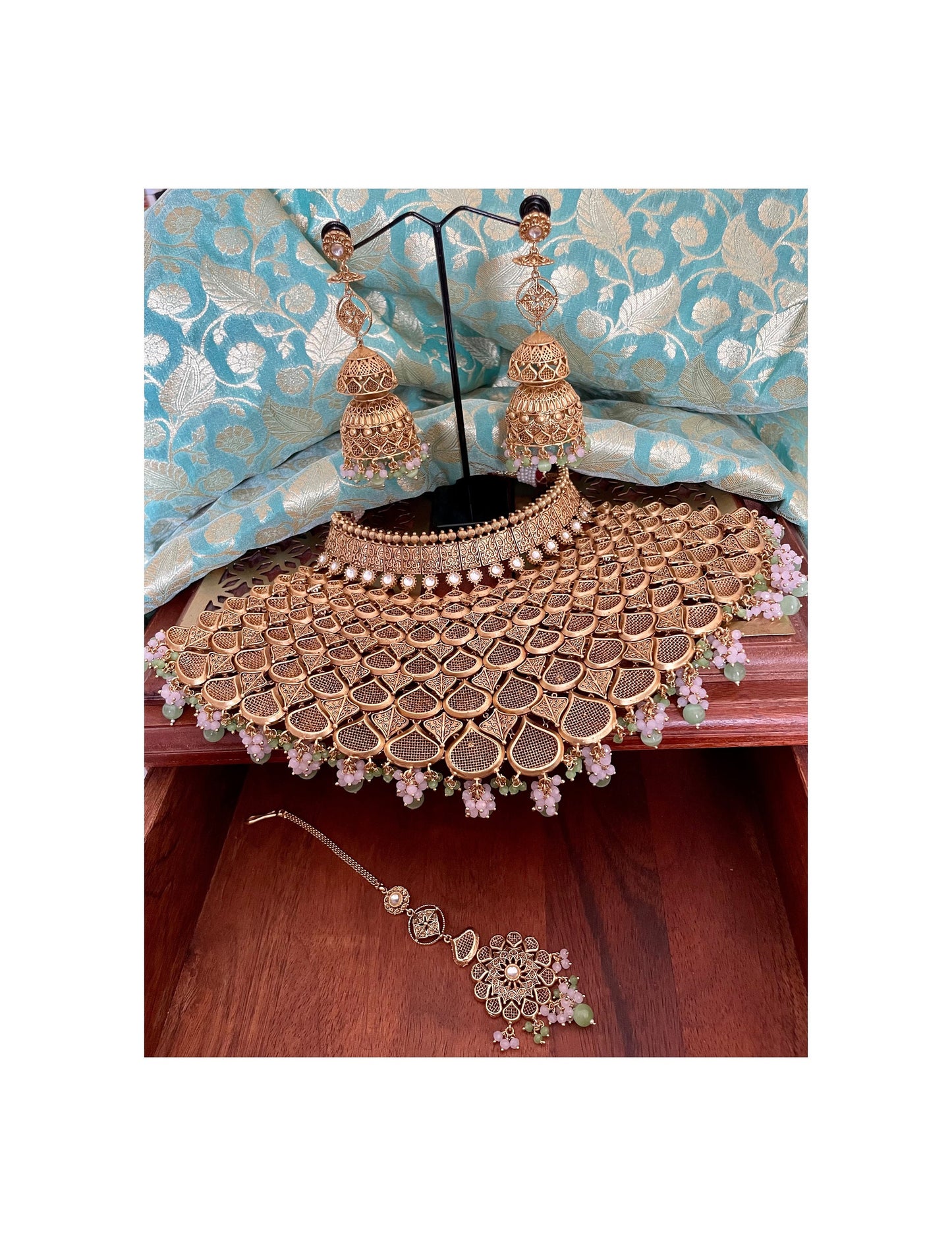 Sabyasachi Inspired/Designer Bridal Jewelry Set/Gold Choker Bridal Set/Pink&Mintgreen Bridal Set/Indian Bridal Jewelry Set/Bollywood Jewelry