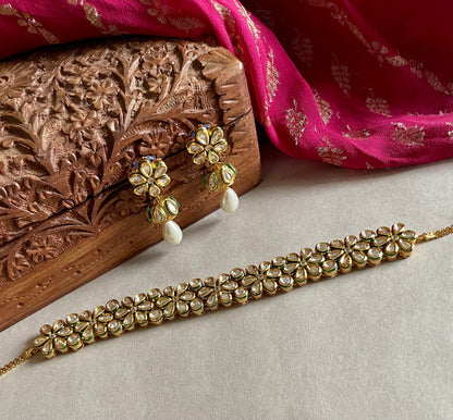 Kundan Choker Jewelry Set/Gold Choker Set/Next to Real Necklace Set/Kundan Jhumkis/Indian Jewelry Set/Bollywood Jewelry