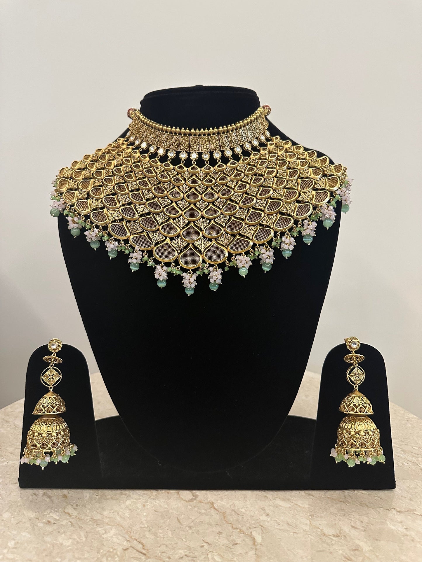 Sabyasachi Inspired/Designer Bridal Jewelry Set/Gold Choker Bridal Set/Pink&Mintgreen Bridal Set/Indian Bridal Jewelry Set/Bollywood Jewelry