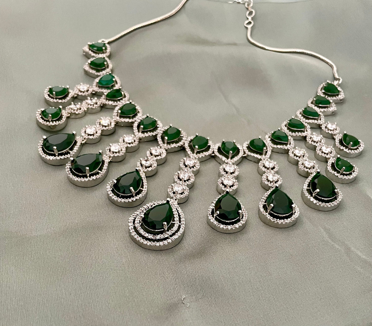 Emerald Green Faux Diamond Necklace Set