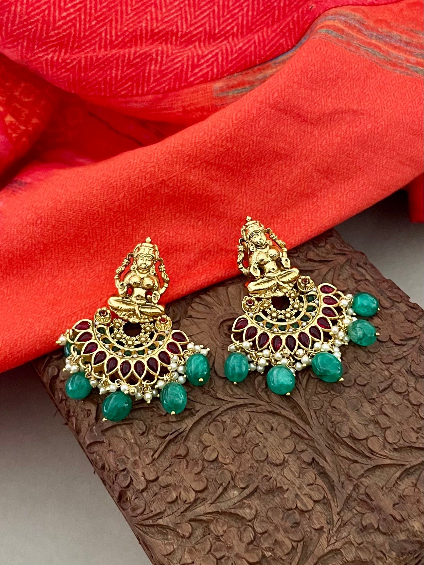 Sabyasachi Inspired/Red and Green Temple Bridal Jewelry Set/Goddess Lakshmi  Bridal Set/Indian Bridal Jewelry Set/Bollywood Jewelry