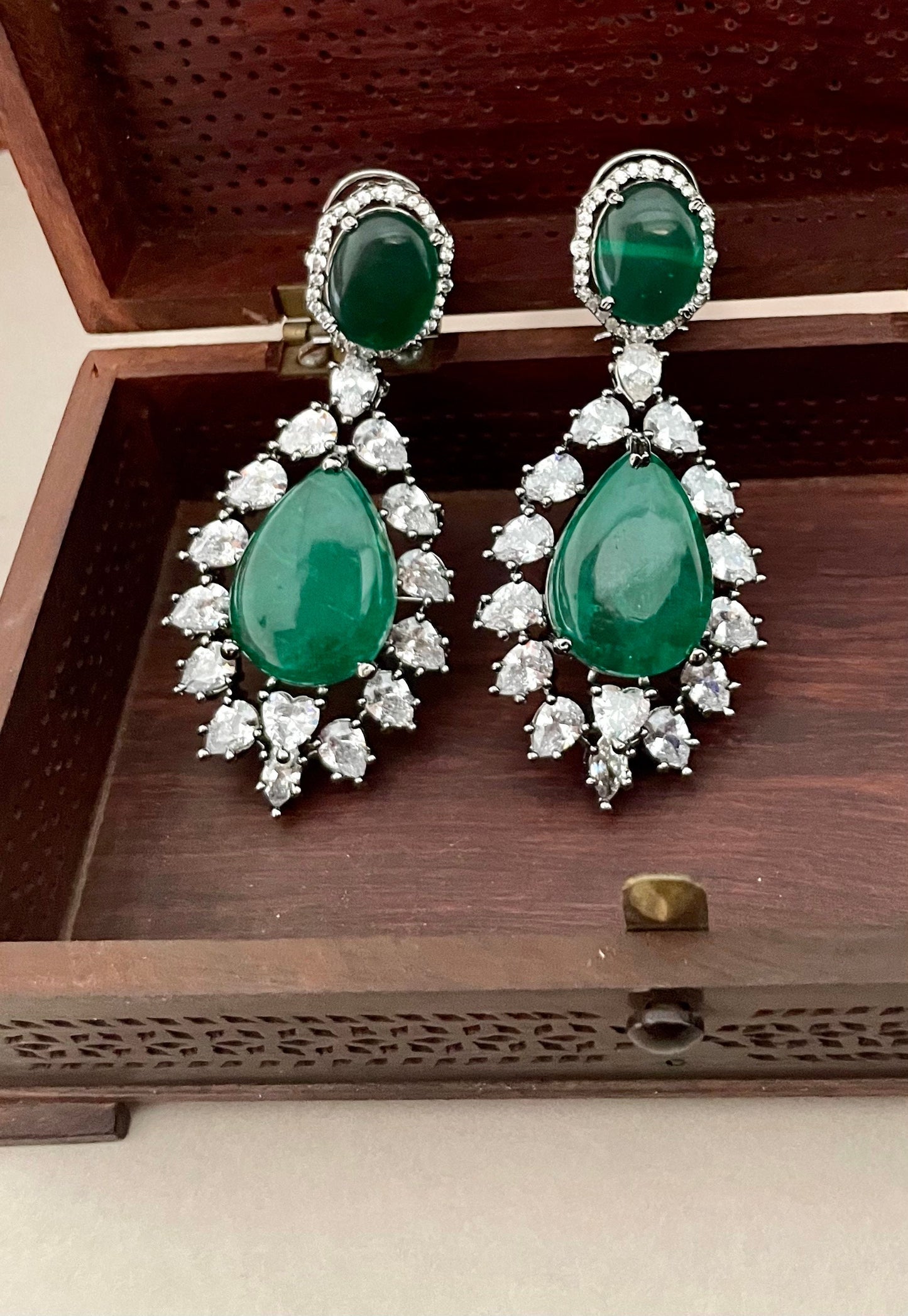Green Diamond Earrings/Victorian Earrings/Indian Jewelry/Indian Earrings/CZ Earrings/American Diamond/Cocktail Earrings/Wedding Jewelry