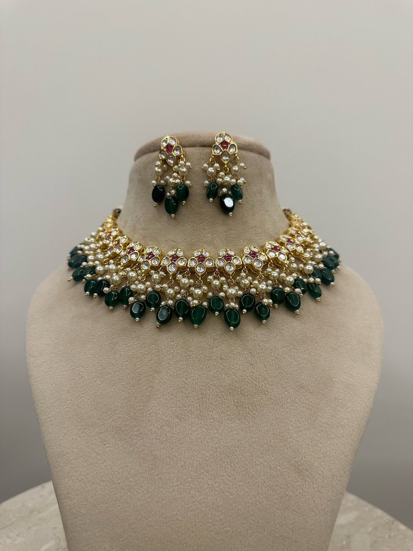 Red and Green Kundan Necklace Set/Dainty Kundan Jewelry Set/Indian Jewelry/Bollywood Jewelry/Kundan Earrings/Wedding Jewelry