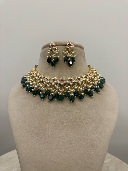 Red and Green Kundan Necklace Set/Dainty Kundan Jewelry Set/Indian Jewelry/Bollywood Jewelry/Kundan Earrings/Wedding Jewelry