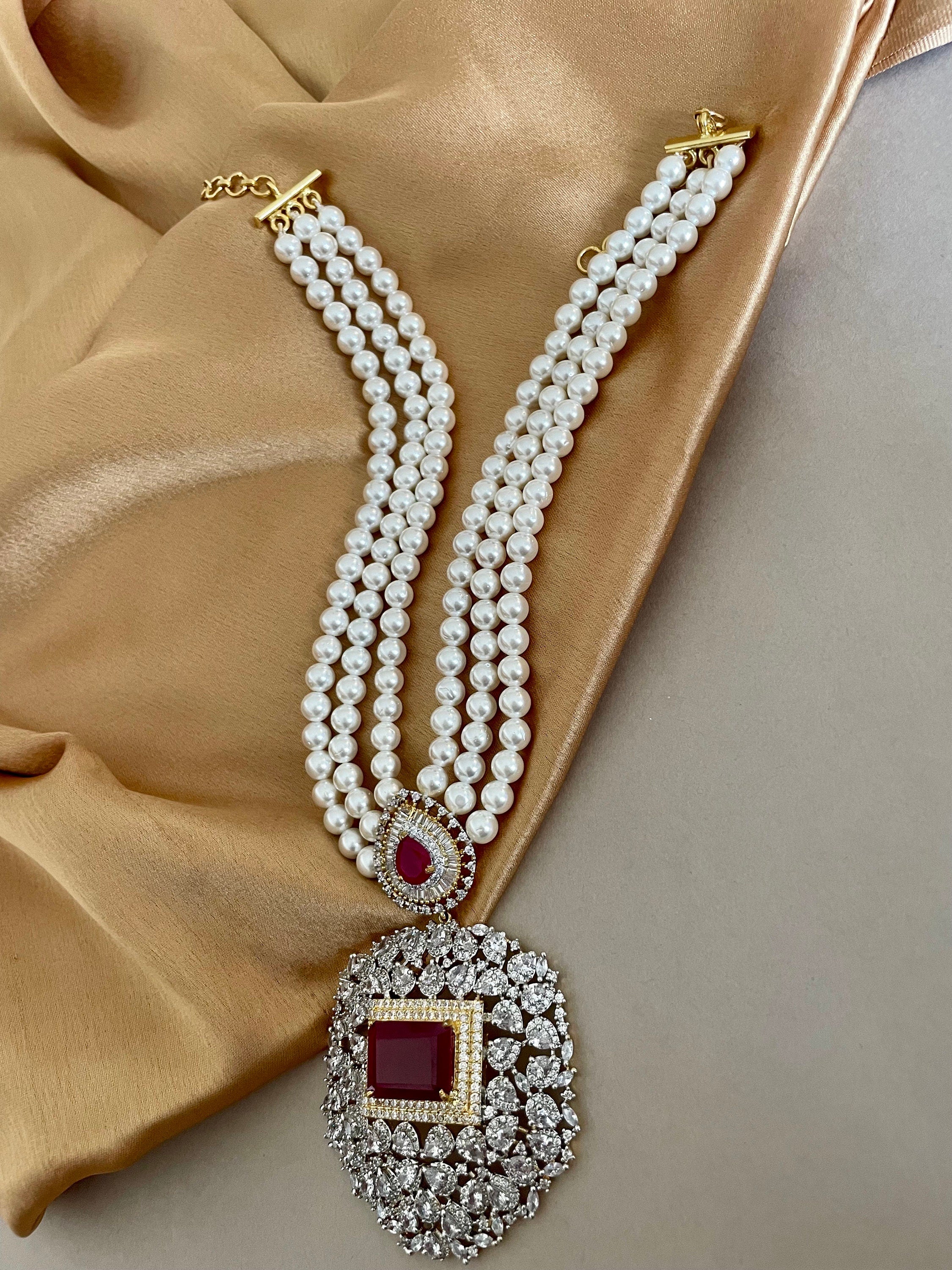 Red Faux Diamond Pearls Necklace Set