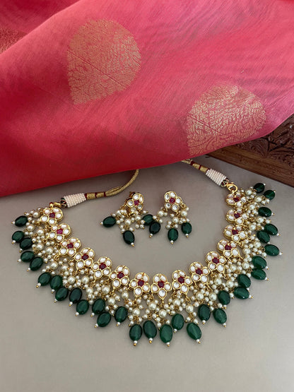 Red and Green Kundan Necklace Set/Dainty Kundan Jewelry Set/Indian Jewelry/Bollywood Jewelry/Kundan Earrings/Wedding Jewelry