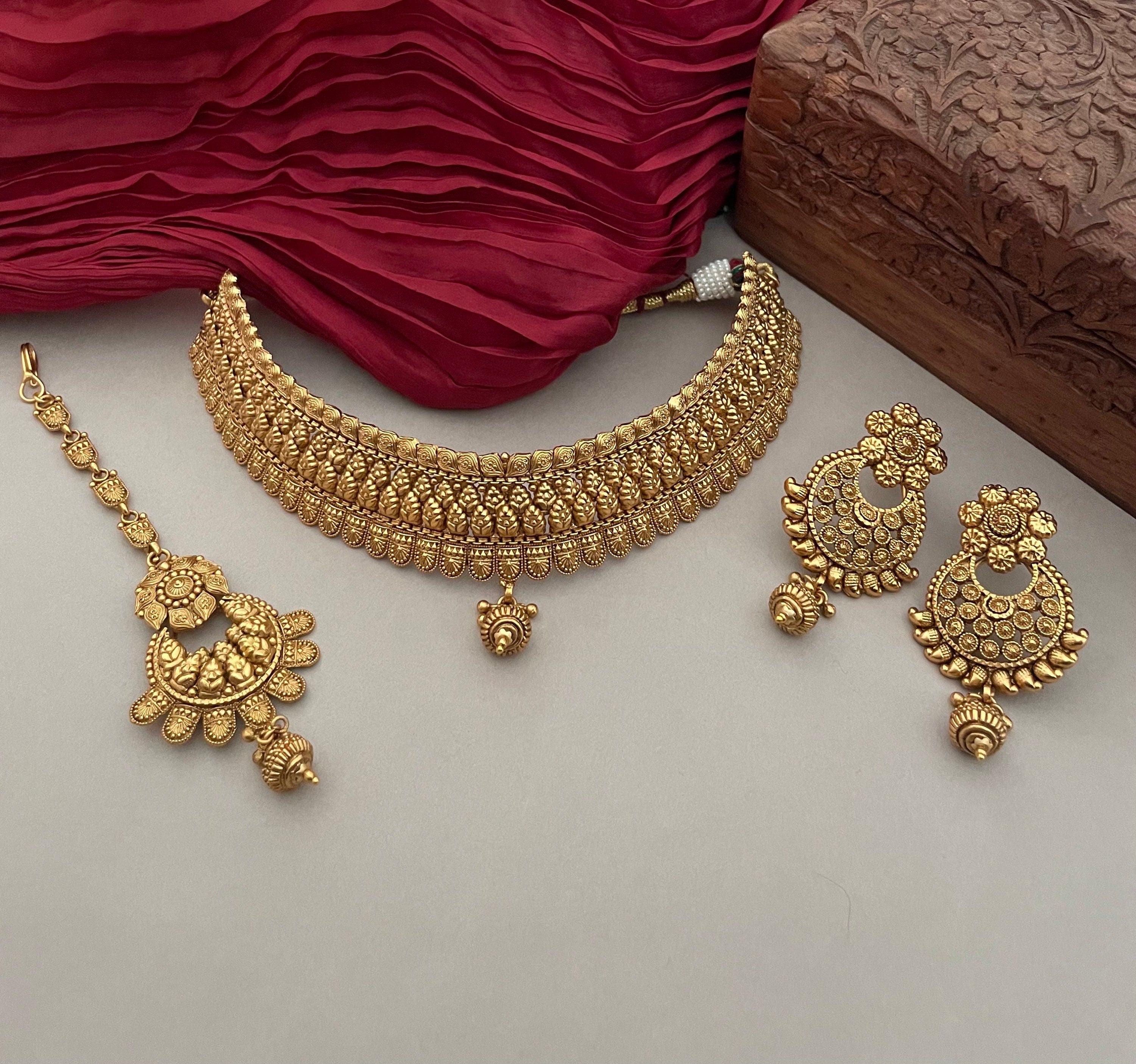 Gold Temple Necklace Set